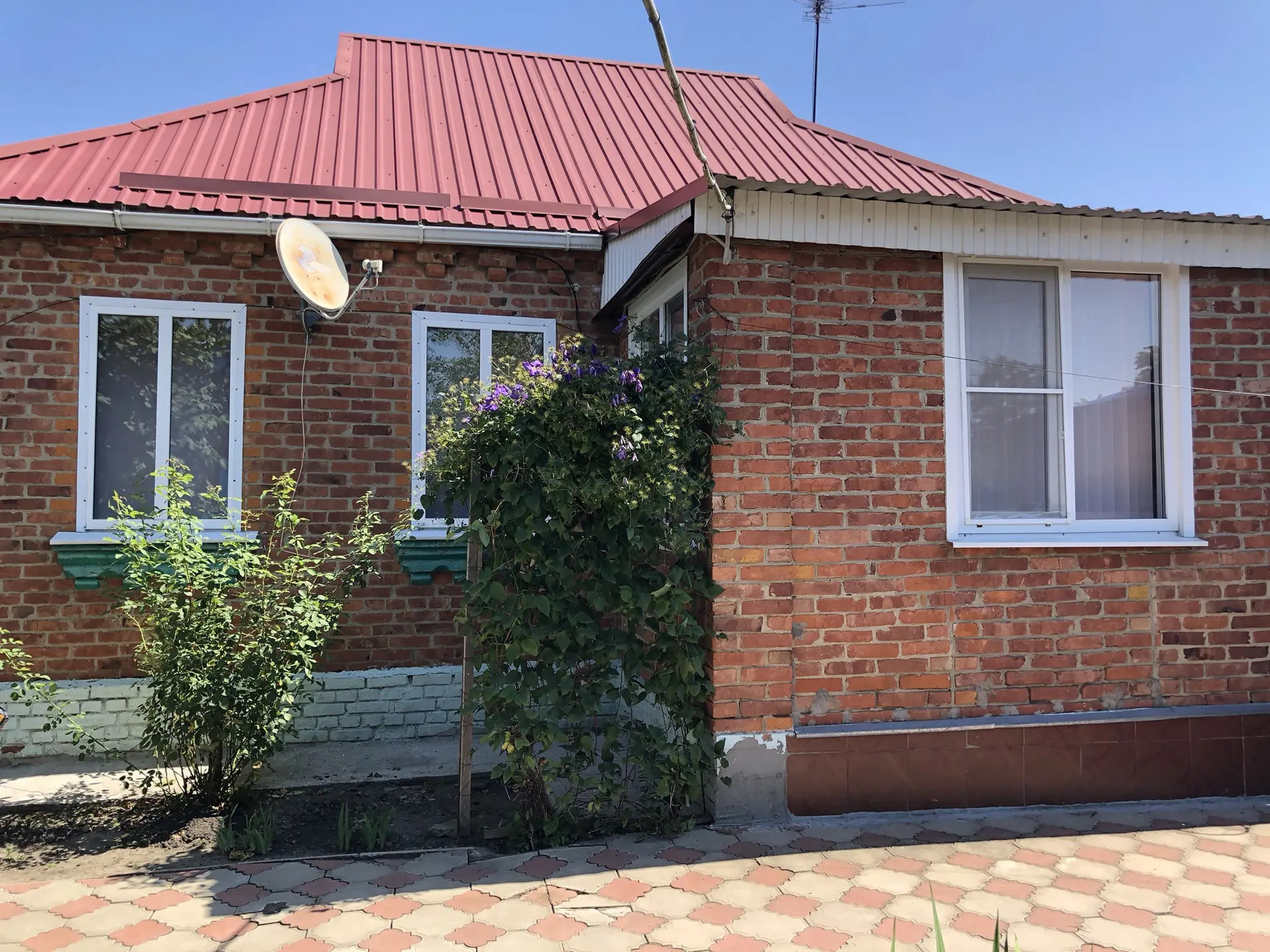 Продается дом 80 кв.м., с участком 24 сотки, станица Ивановская. Подробности по телефон...