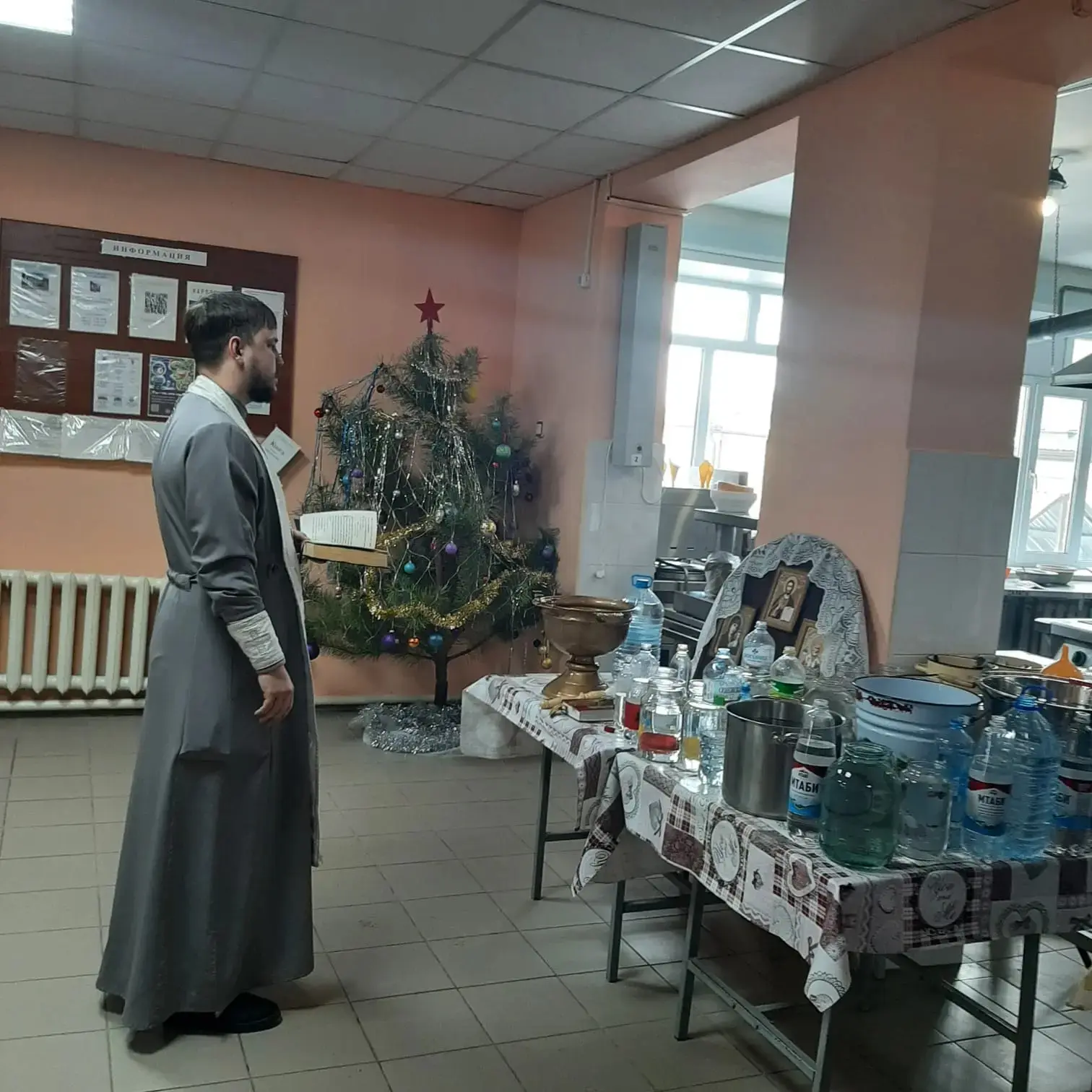 🌿✝️ В день праздника Крещения Господня настоятель храма апостола Павла иерей Павел Бел...