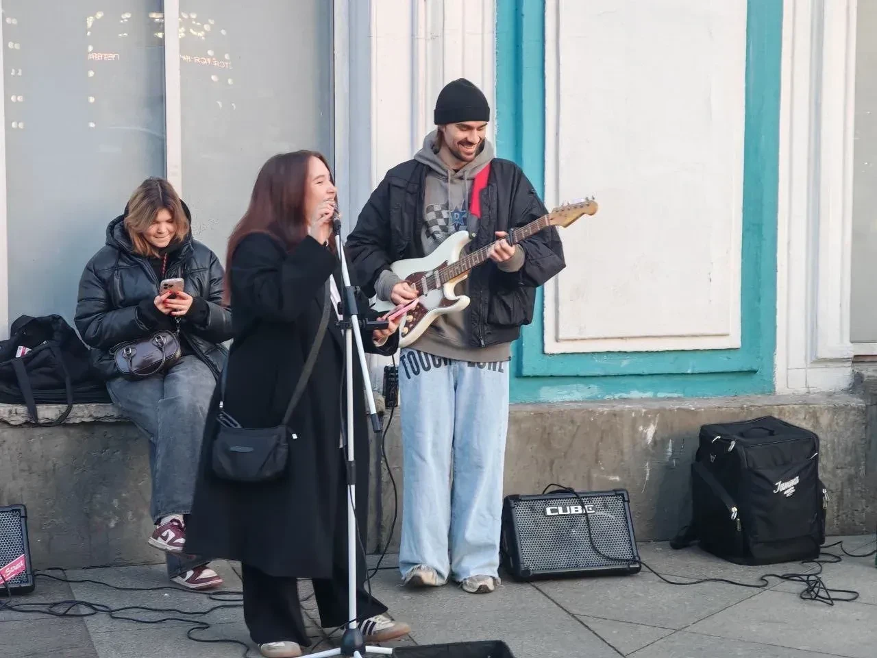 В Петербурге проходят рейды по контролю за уличными выступлениями   🎸 Сотрудники Комитета совместно 