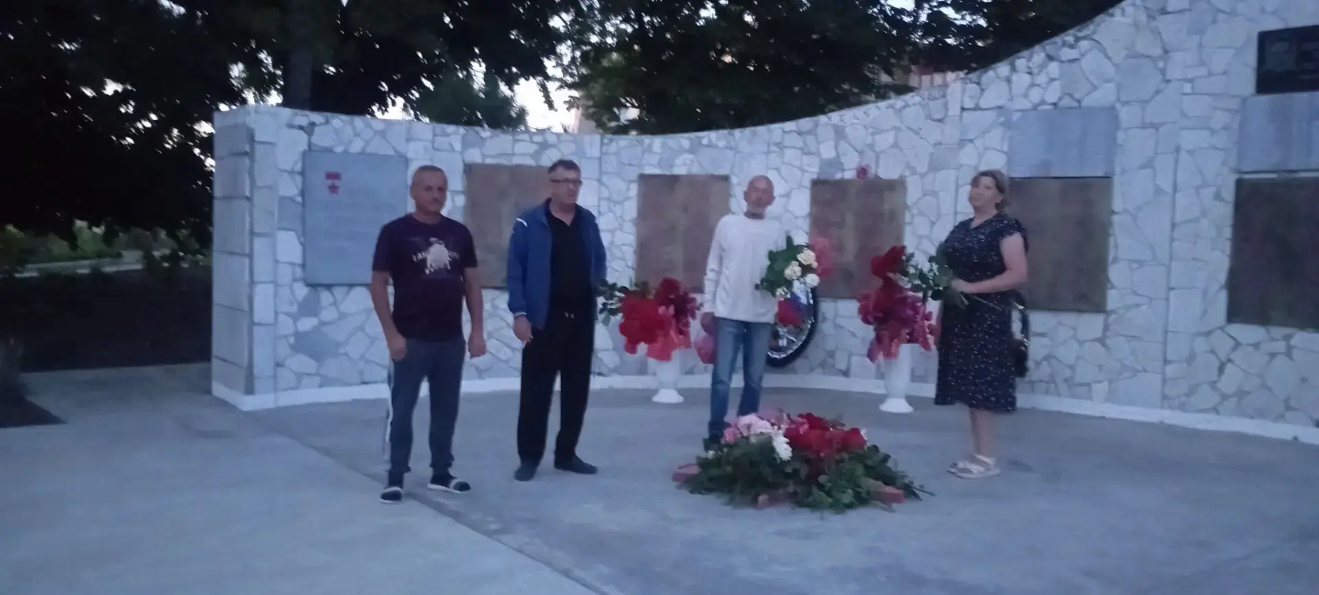 🕯️ В х. Глебовка состоялась акция "Свеча памяти", ознаменовав День памяти и скорби по погибшим в Ве