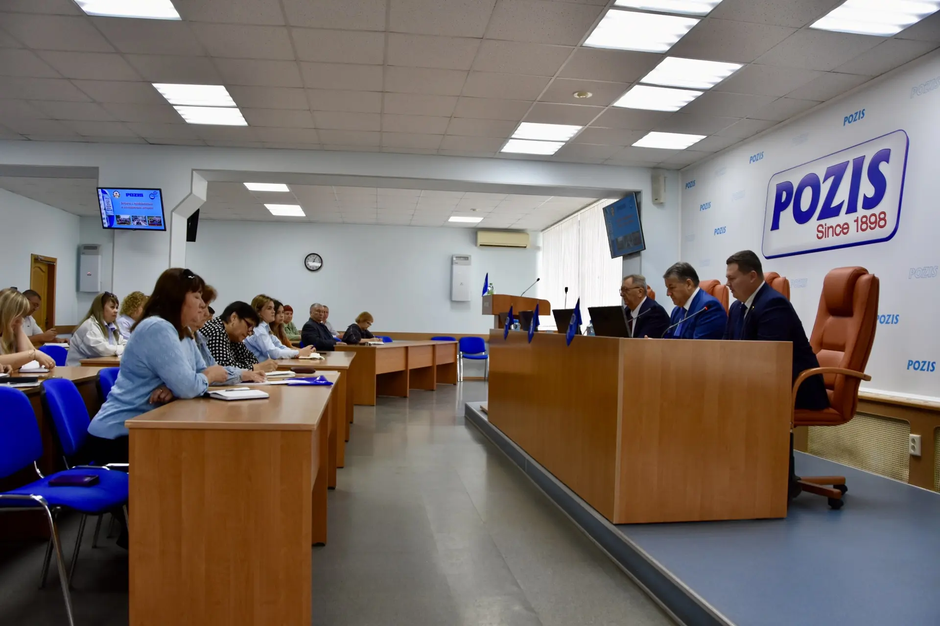 Итоги встречи генерального директора POZIS с профсоюзным и молодёжным активом