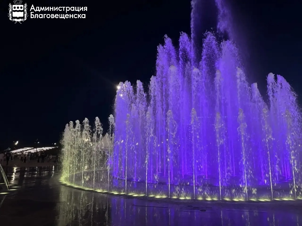 ⛲️Благовещенцев приглашают на финальное светомузыкальное шоу. Фонтан на площади Ленина ...