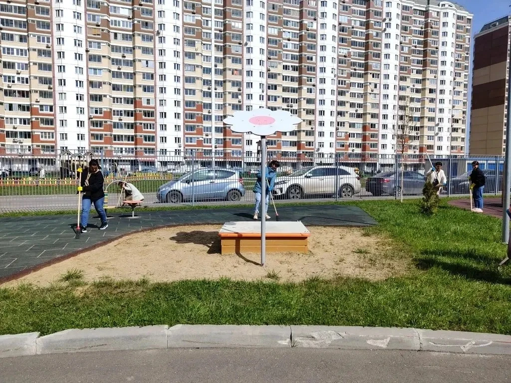 В дошкольном отделении «Мечта» успешно прошел Всероссийский субботник. 🍀🍀🍀 Сотрудники учреждения при
