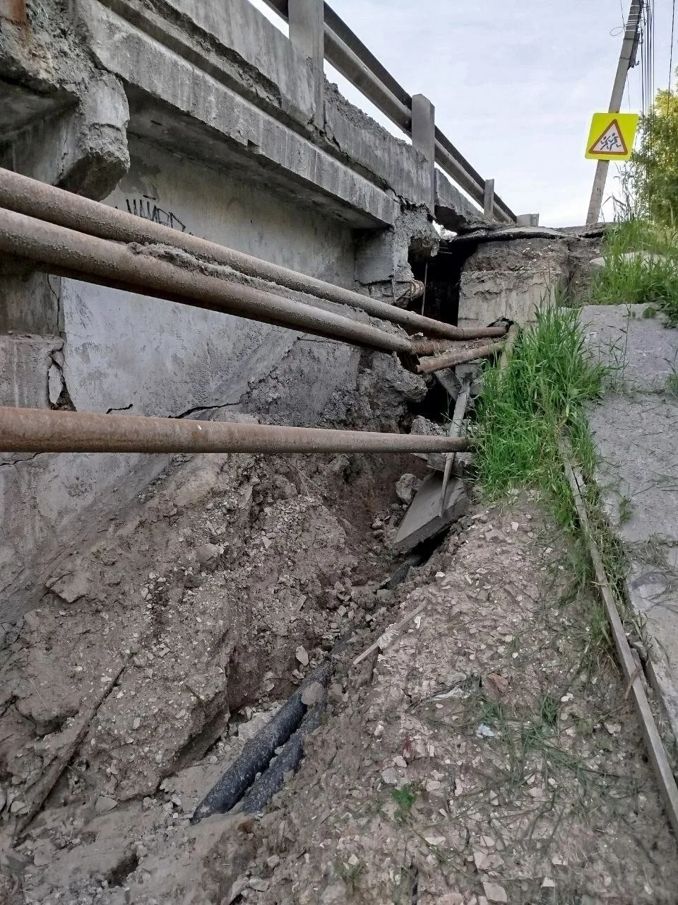 Мост на Грабцевском шоссе ждёт локальный ремонт