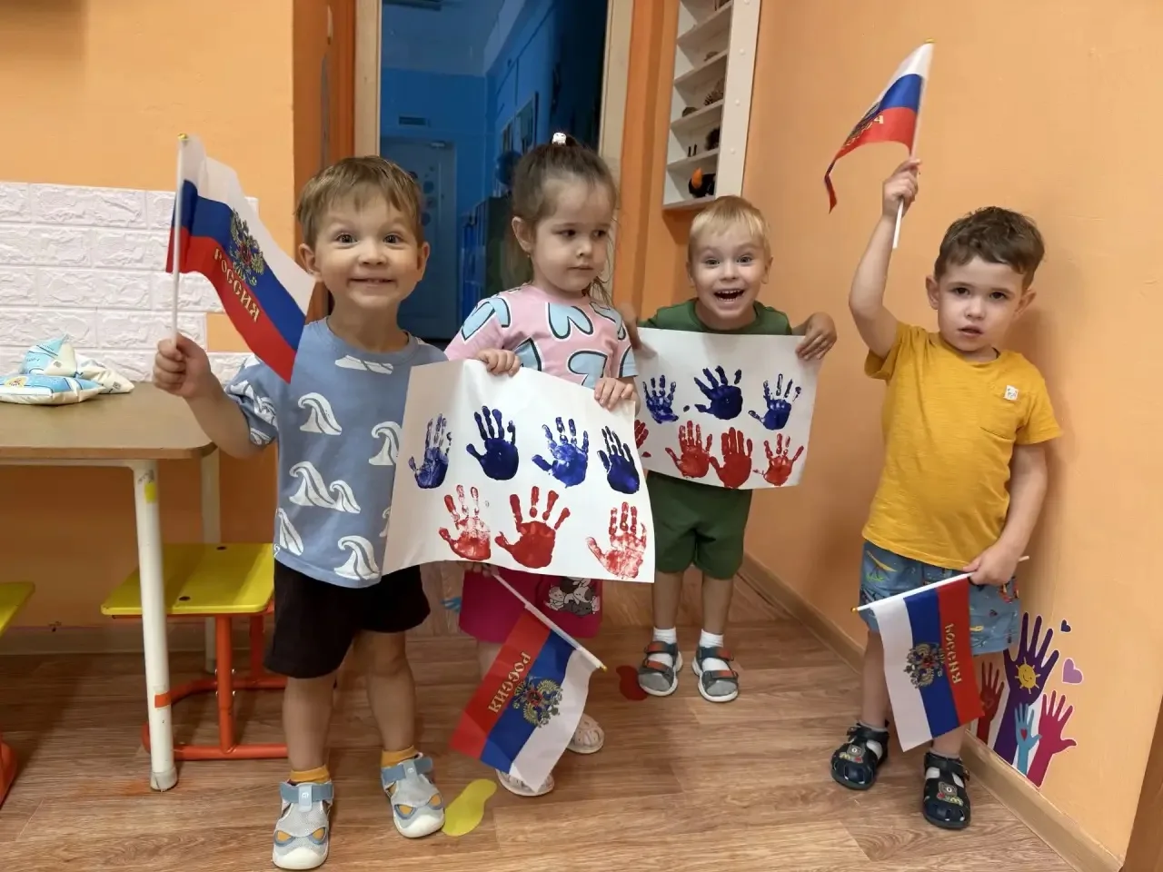 🇷🇺 Праздник для самых маленьких в микрорайоне «Сказка»!