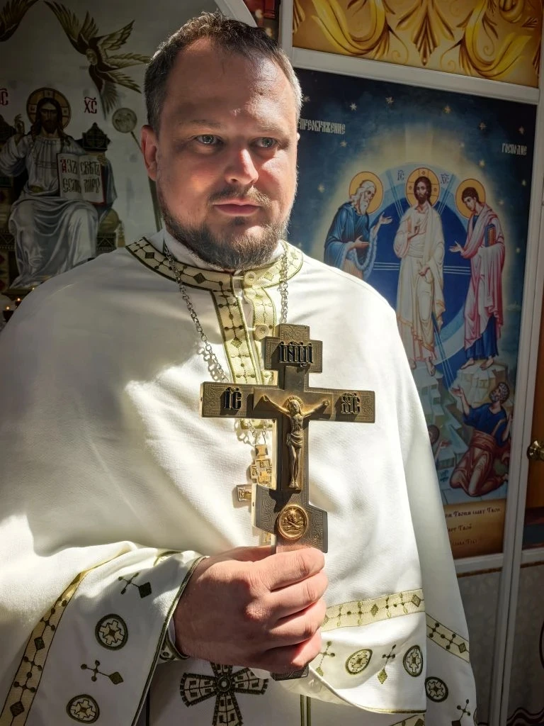 #бурчалки
Почему я стал священником? 

Знаете, меня часто спрашивают. Ну, очень часто. После концерт