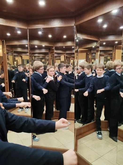ЭКСКУРСИЯ В МУЗЕЙ ОПТИКИ🔭 6-в класс посетил Музей оптики - совершенно потрясающее место, которое пре