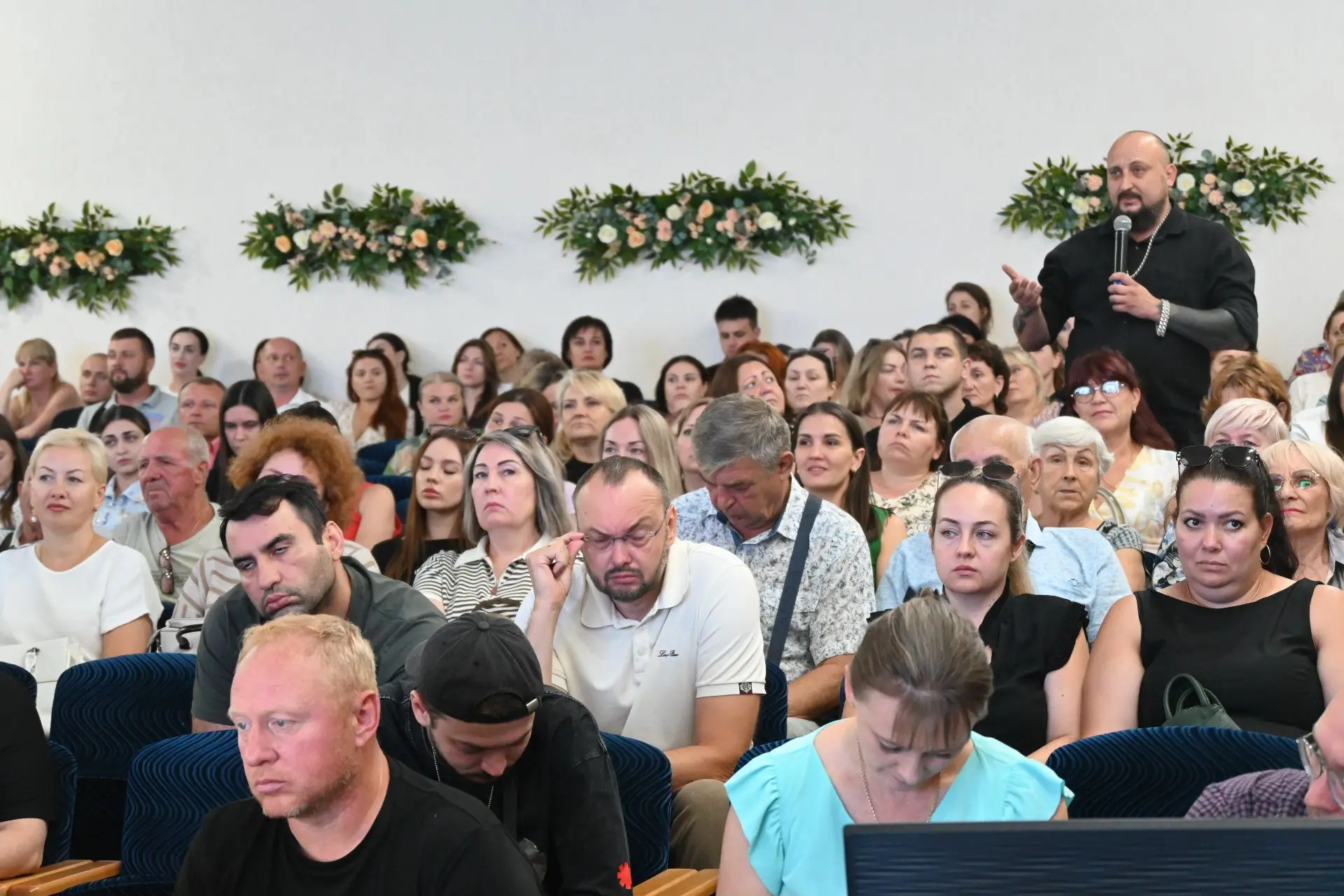 📌 Состоялся отчёт главы Администрации Аксайского городского поселения Евгения Николаевича Камфарина