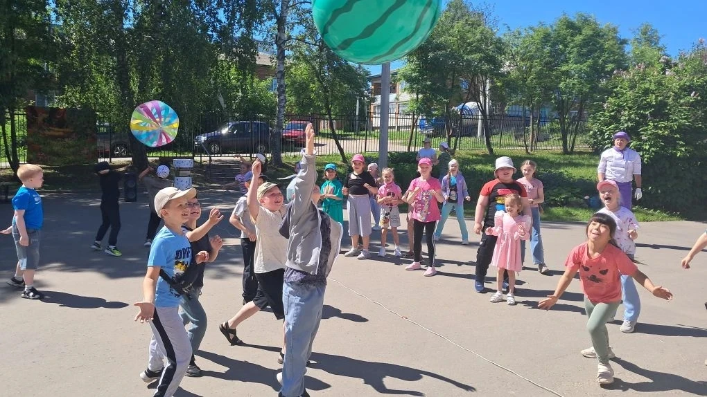 🍭✨🎉 Сегодня в нашем школьном лагере прошла по‑настоящему яркая, атмосферная и, конечн...