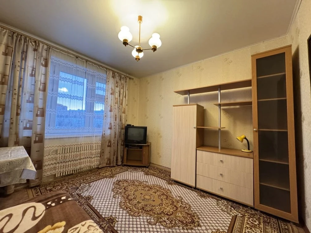 Г Казань Сдаём 1 комнатную квартиру по улице АКАДЕМИКА САХАРОВА. Рядом с ТЦ МЕГА, улицы :Вагапова, Г