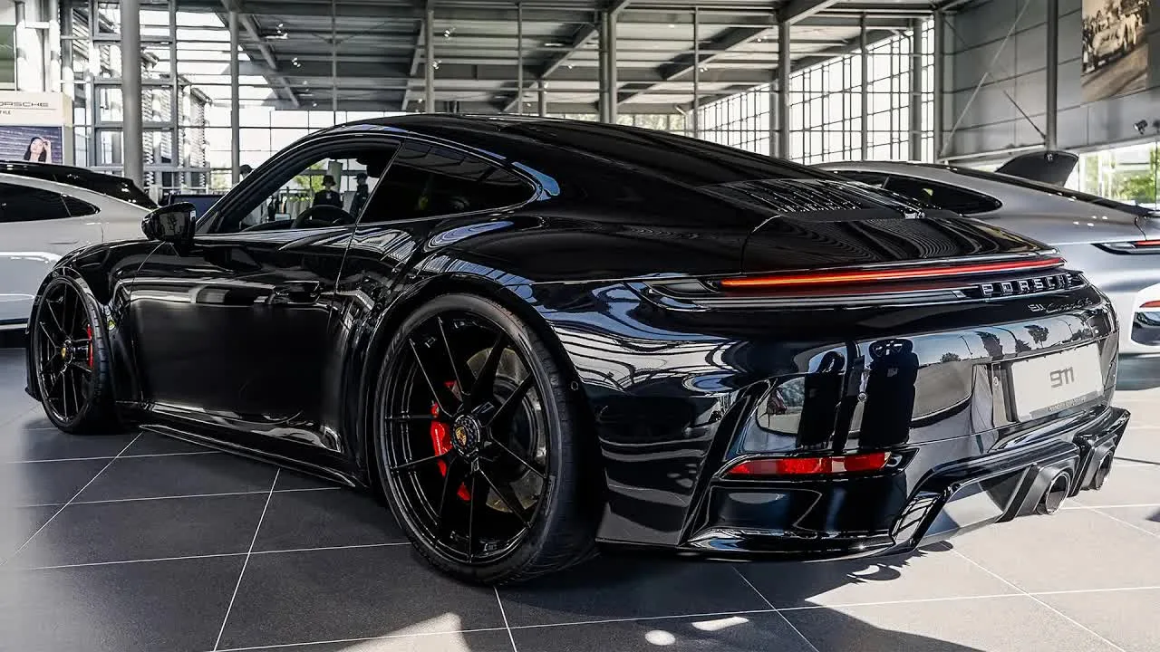 Porsche 911 Carrera GTS 2027: интерьер и экстерьер