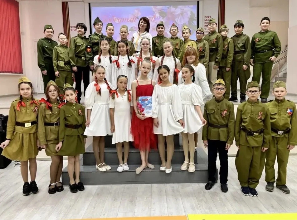 🎶✨ День 2. Фестиваль военно‑патриотической песни      «Победный май» ✨🎶  Сегодня в гимназии учащиеся