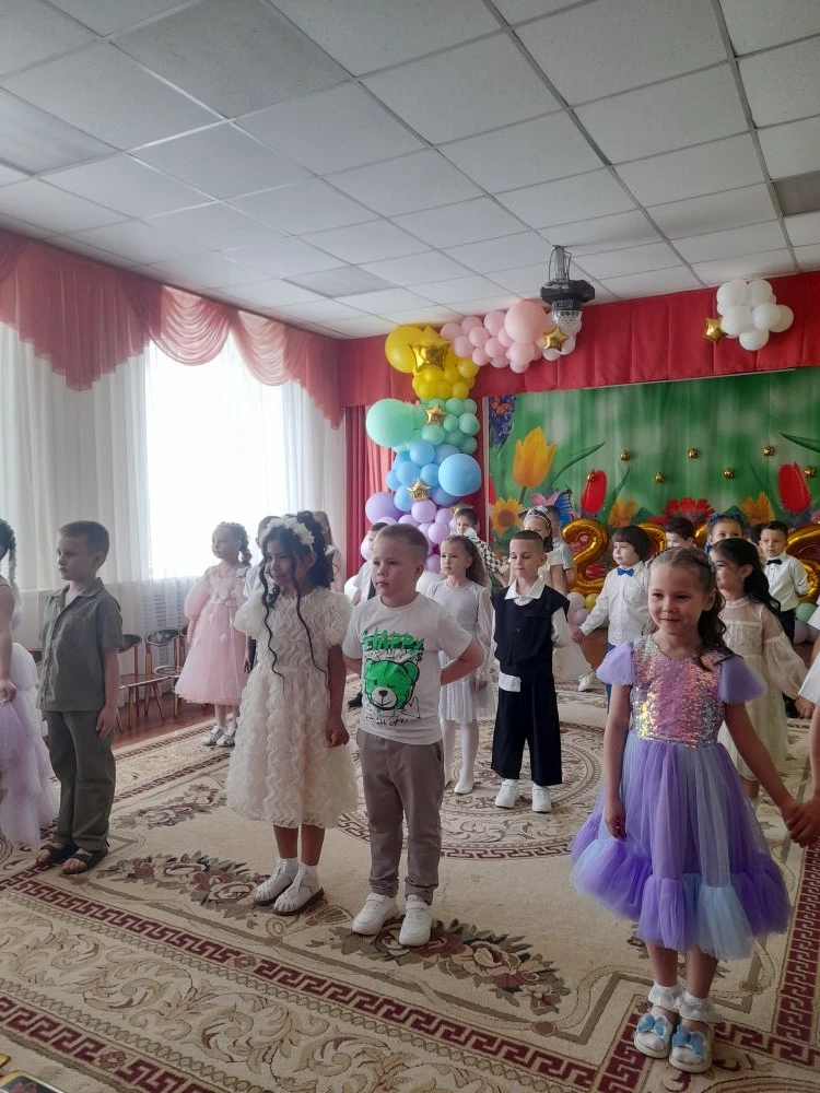 В рамках реализации Года Дошкольного образования казачата группы "Ягодка" МБДОУ  г. Аст...