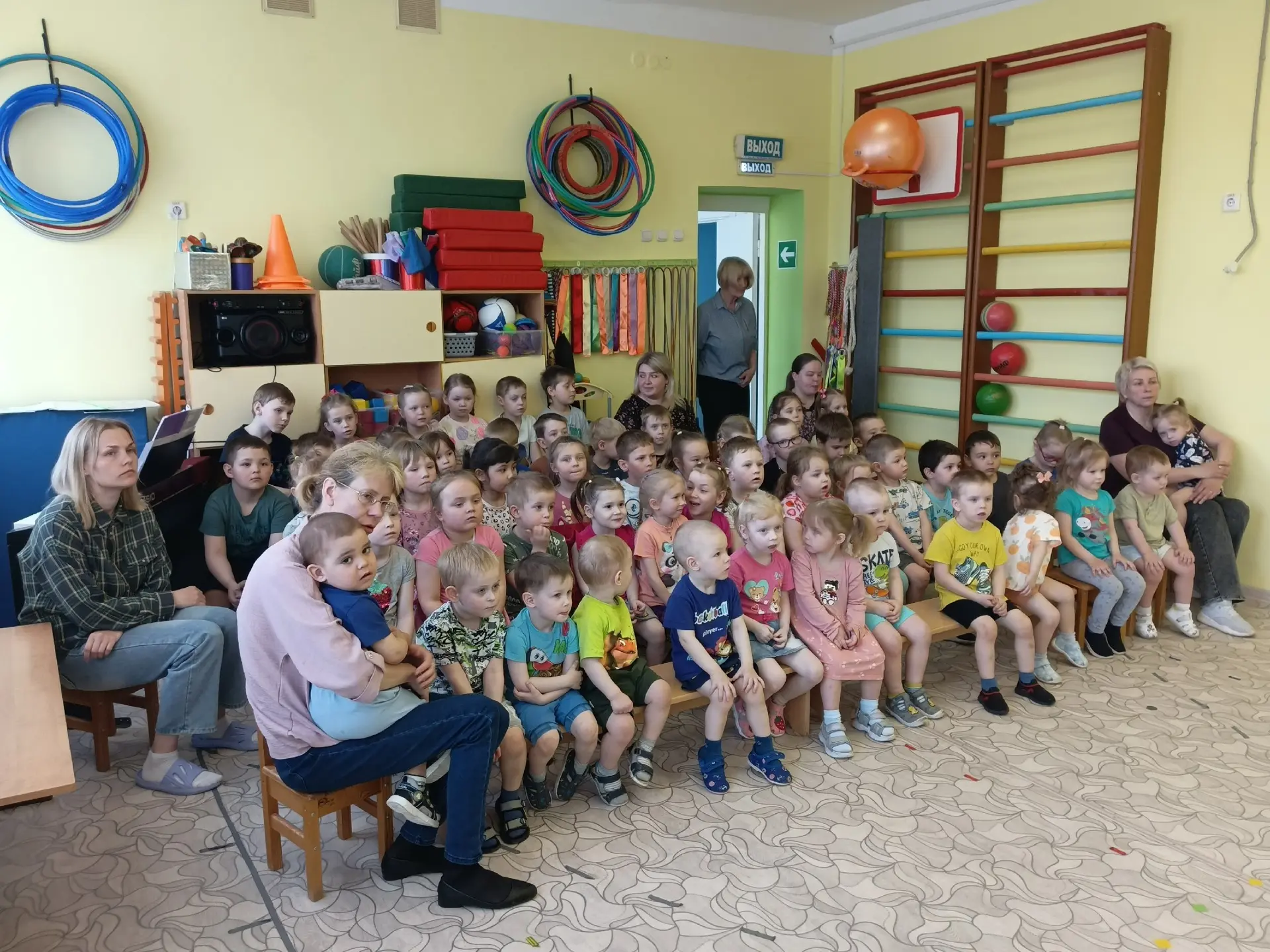⛵️ Сегодня в нашем  детском  саду  были гости -  кукольный театр с волшебной сказкой  "...