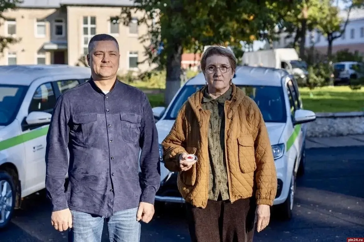 🚑 Обновление автопарка в районах: Порховская межрайонная больница получила три новых м...