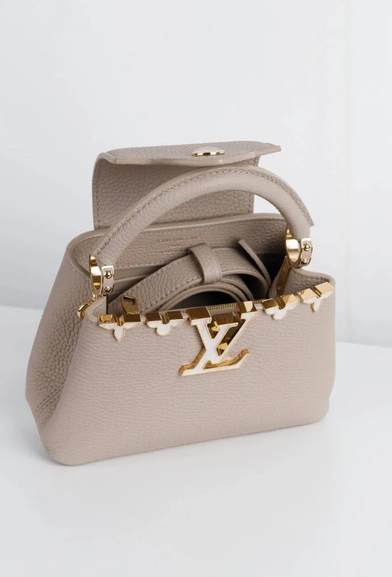 Cумочка Louis Vuitton Capucines 😍
