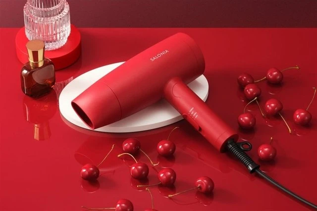 SALONIA выпустила коллекцию X with you в цветах Champagne Gold и Champagne Red