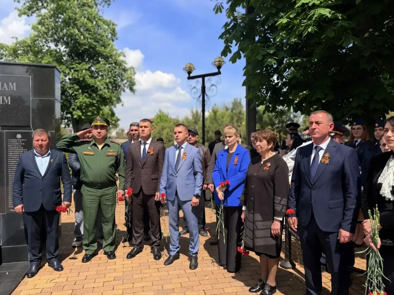 Сегодня в Энемском городском поселении прошел памятный автопробег, посвященный героям Великой Отечес