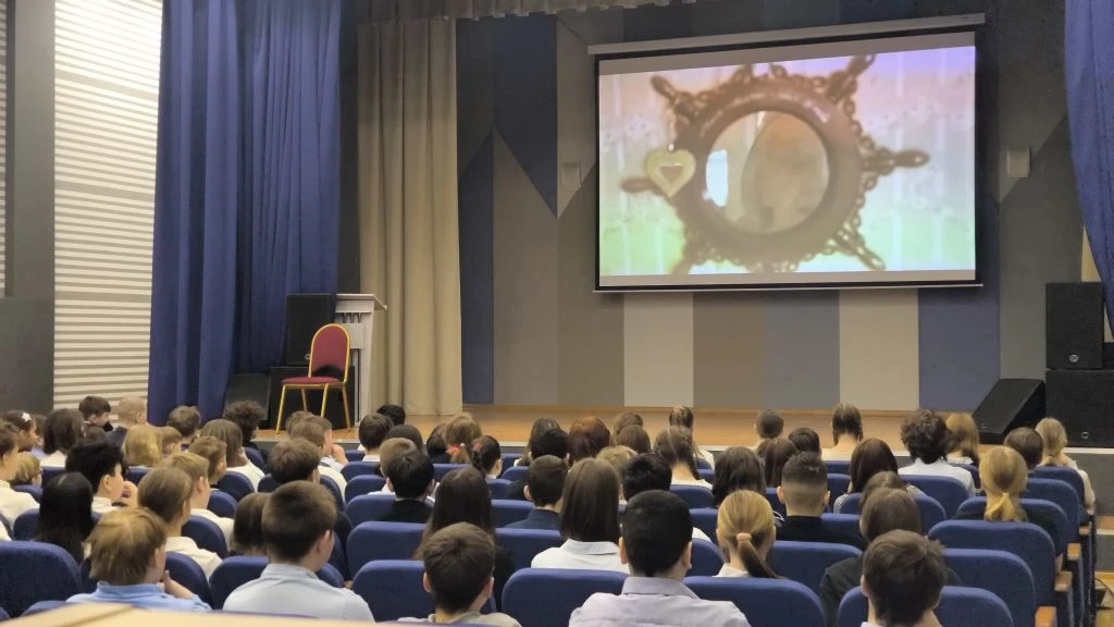 10 февраля для учеников 6 классов прошёл ставший уже традиционным "Перерыв на кино". Это кинопоказ с