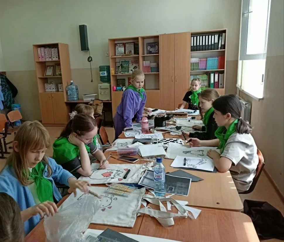 🎉 Первый день пришкольного лагеря — и сразу праздник! 🎉✨ 1 июня, в День защиты детей,...