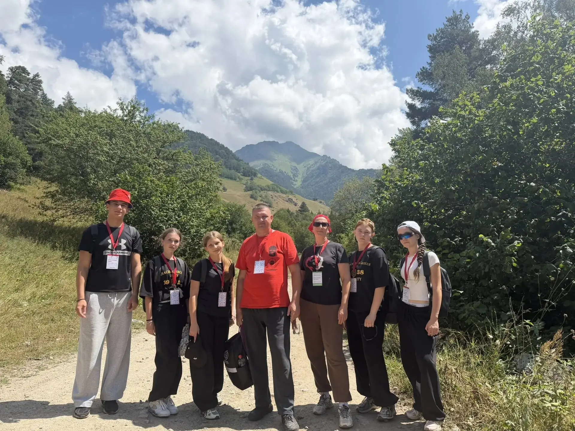 🏔️ Команда «Сириус» из Петровской школы №36 — в числе участников Всероссийского турист...