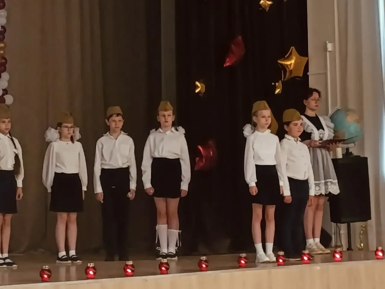 Сегодня в актовом зале школы царила особенная атмосфера 🎶🎵

Здесь звучали не просто песни — звучал