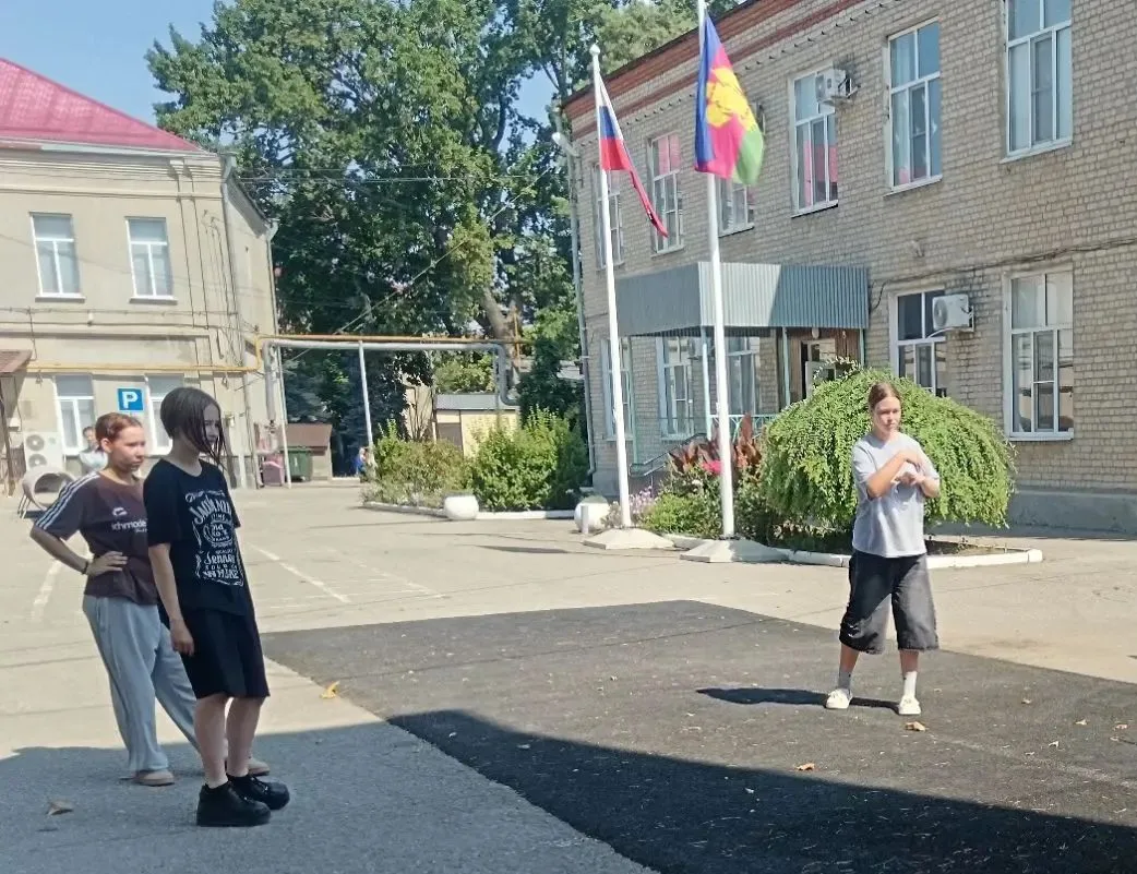 9 июля для студентов в рамках программы летней занятости, прошёл мастер-класс по городошному спорту.