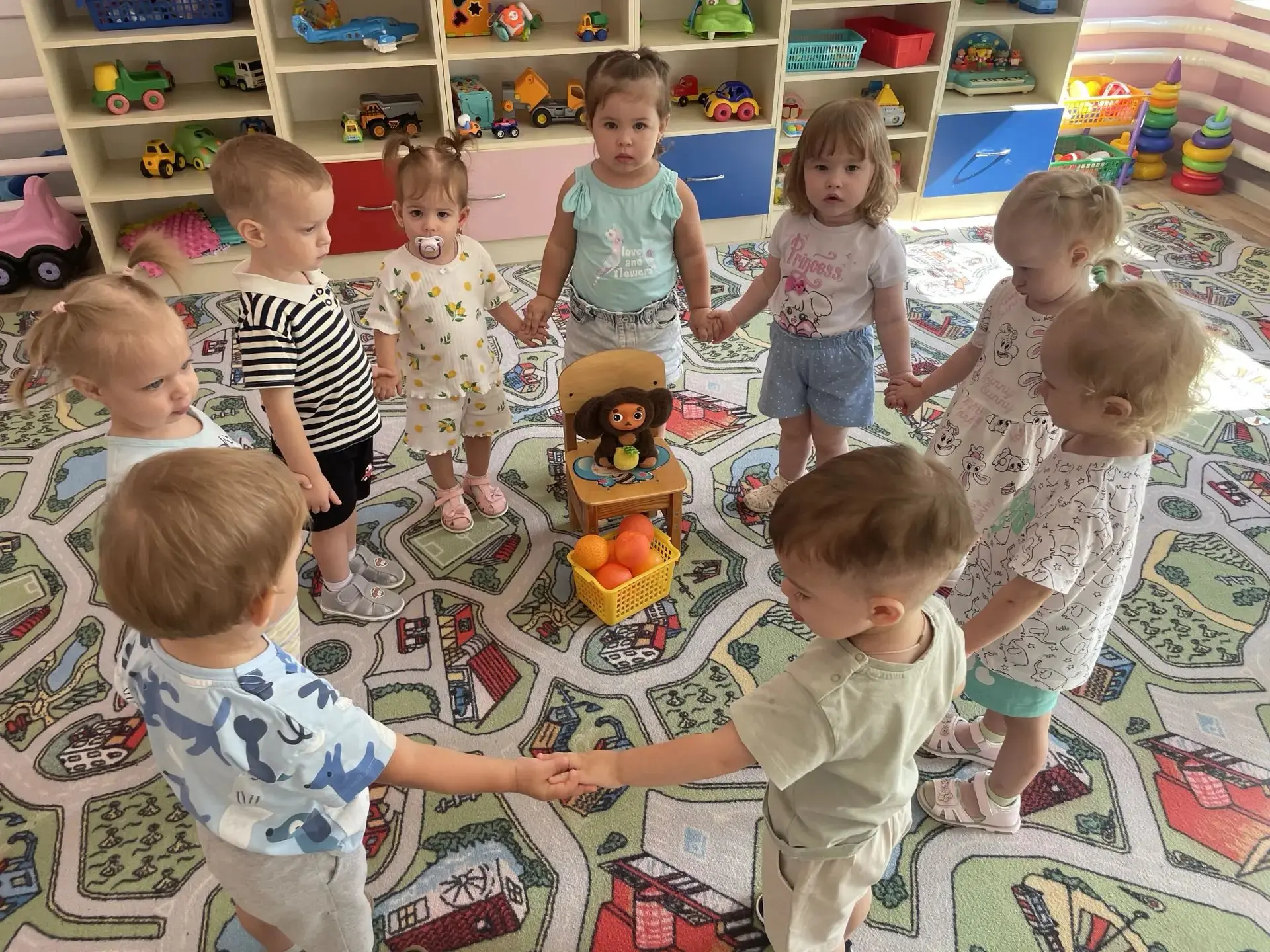 День рождения Чебурашки в группе раннего возраста прошел весело и познавательно, ребята...