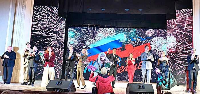 VI КИНОФЕСТИВАЛЬ «МАЛАЯ ЗЕМЛЯ» ЗАВЕРШИЛСЯ!   В Новороссийском городском театре состоялась торжествен