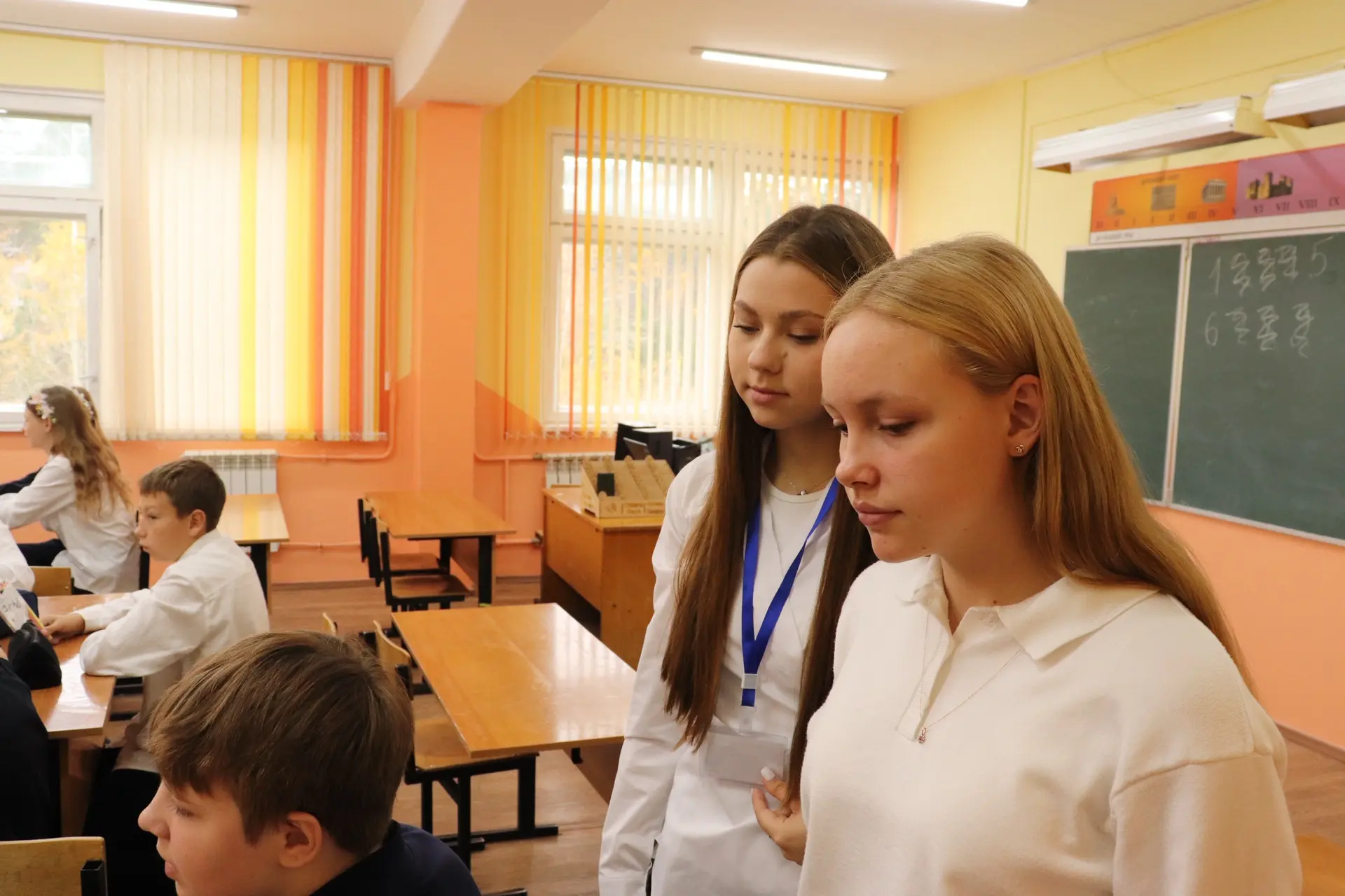 📚 Сегодня школа на несколько часов поменялась ролями!