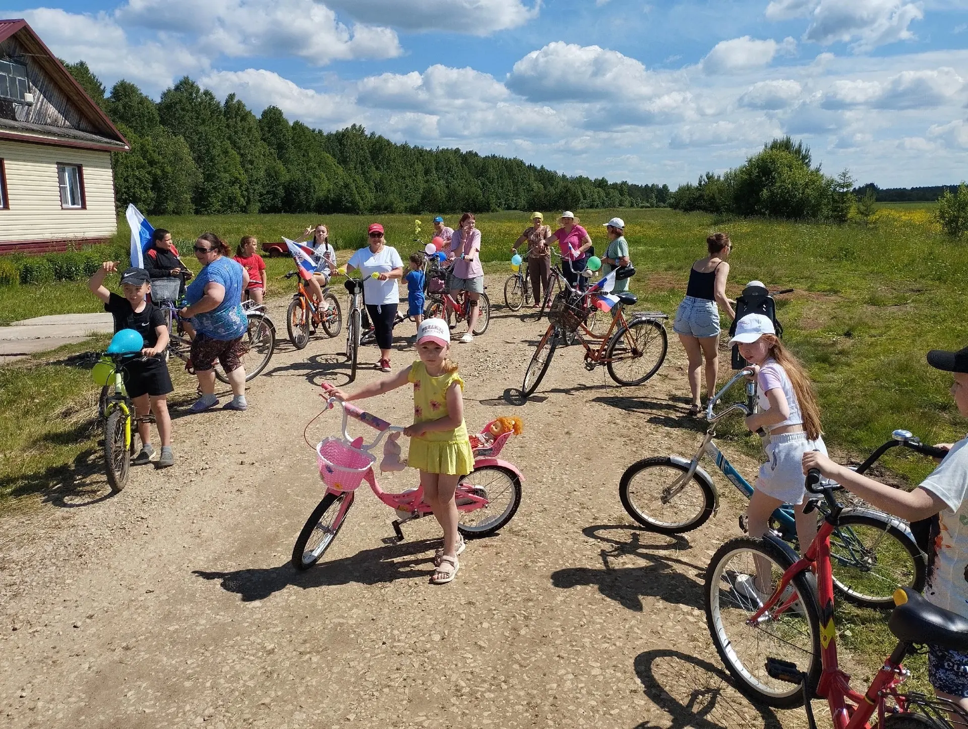 🇷🇺Велопробег🚴‍♀️🚴‍♂️ в честь Дня России стал давно традиционным мероприятием в селе...
