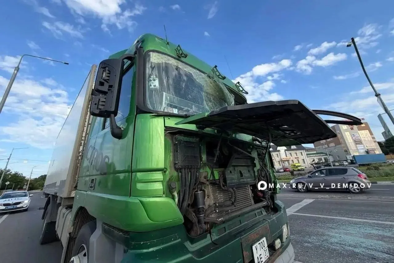 ❗️В Белгороде ВСУ целенаправленно атаковали грузовик.