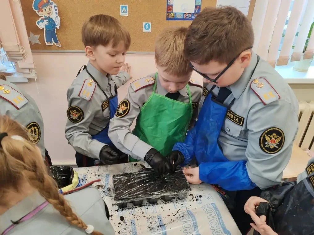 Сегодня во 2 «Б» классе состоялось итоговое мероприятие в рамках трека «Орлёнок-Эколог» под название