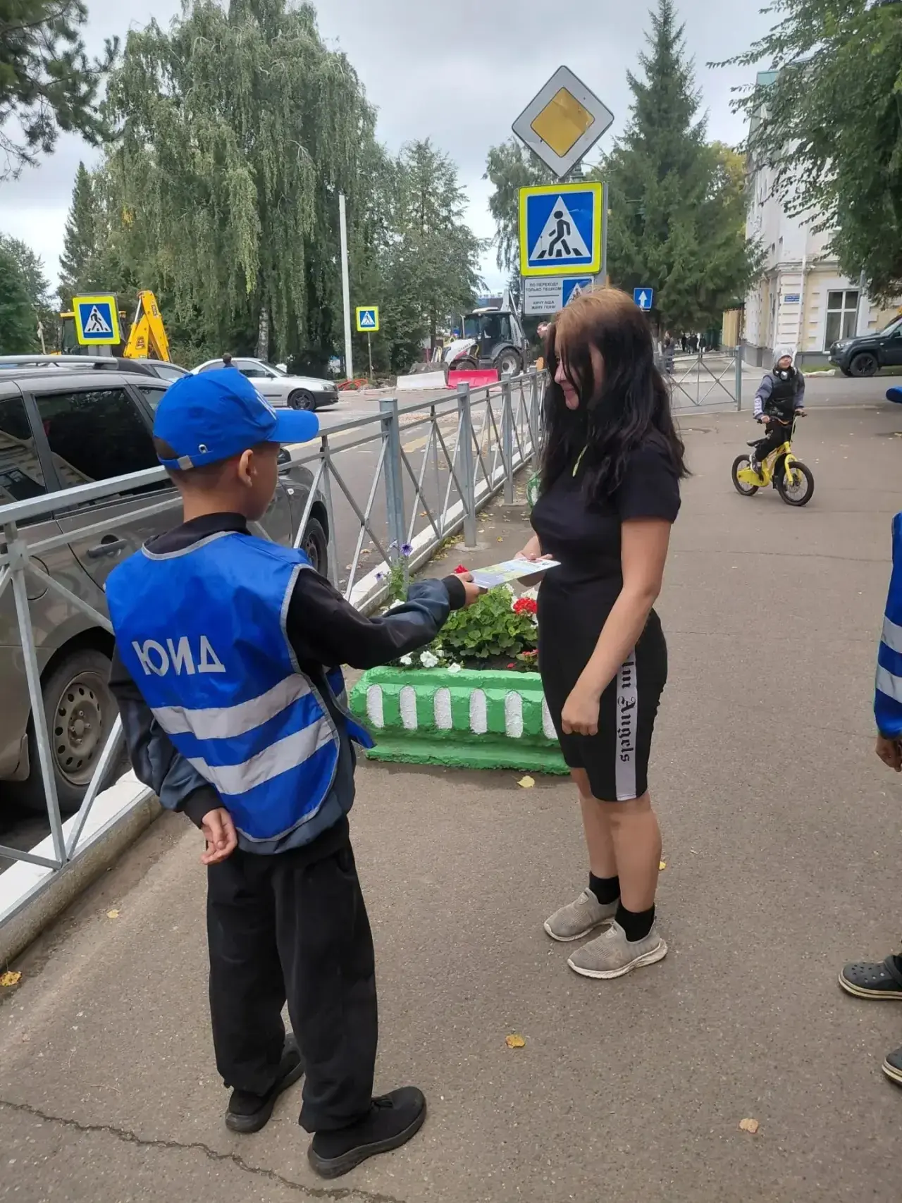 Во исполнение приказа МКУ «УО ИК ЧМР» от 14.08.2026 г. отряд ЮИД «Огоньки» ГБОУ «Чистоп...