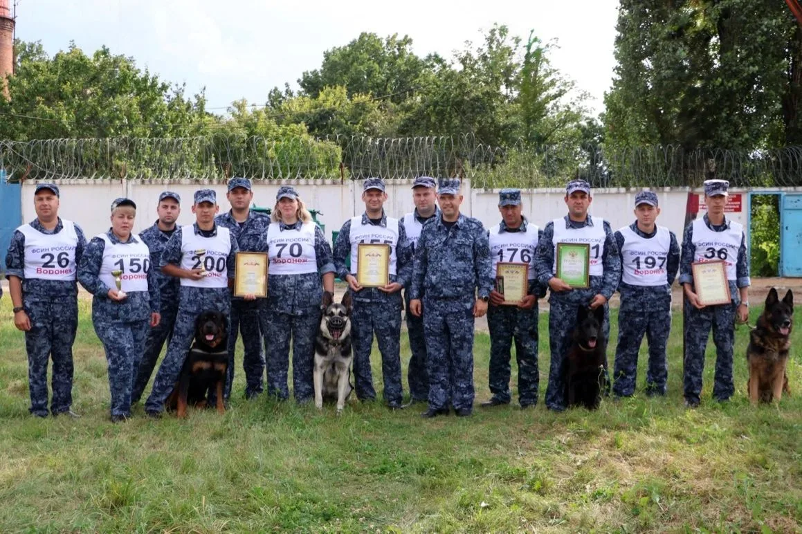 В ИК‑1 выявили лучших специалистов‑кинологов и их четвероногих напарников