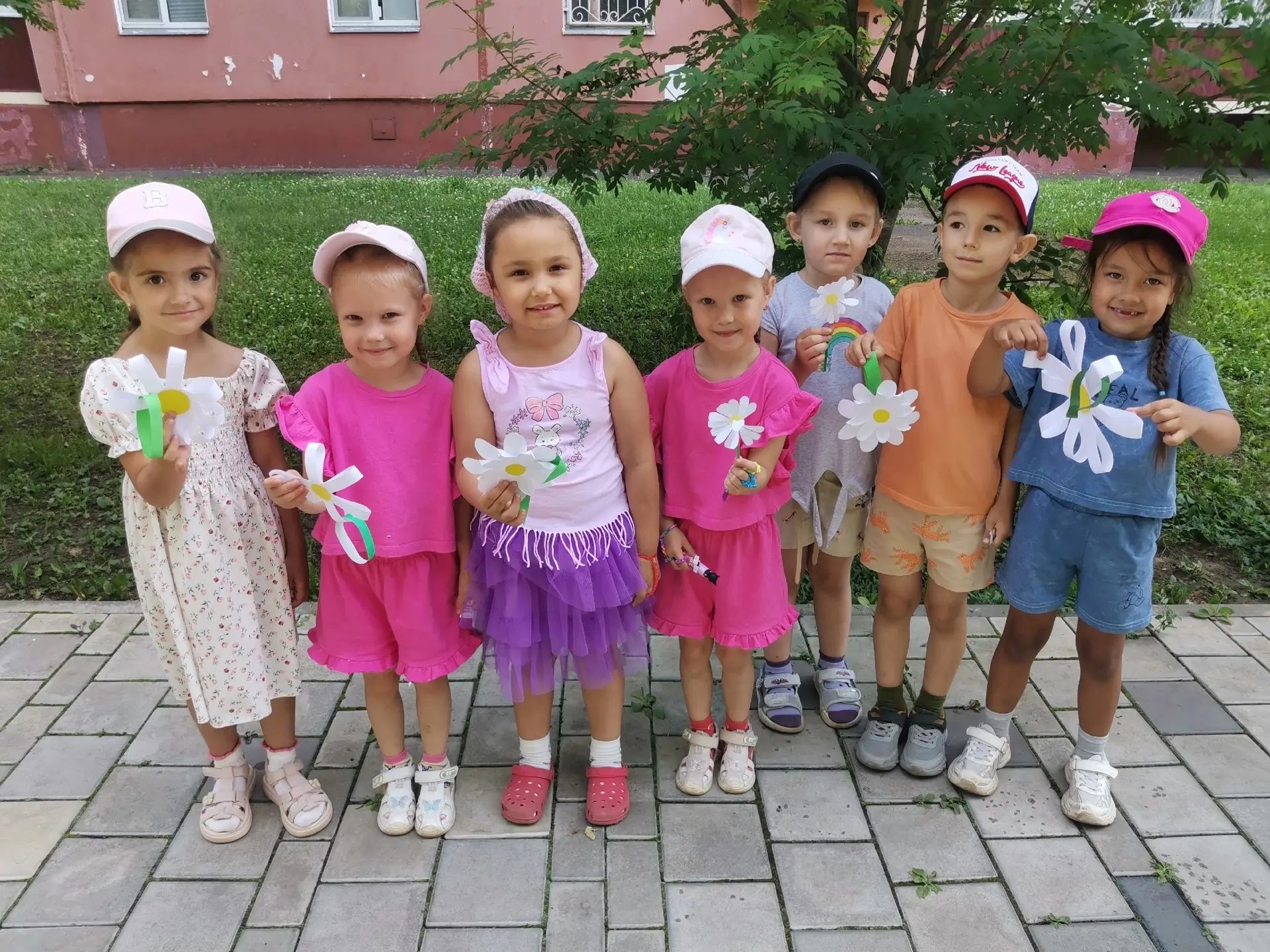 🌼 АКЦИЯ "ПОДАРИ РОМАШКУ"

🔥Наши воспитанники принимают участие в ежегодной акции, посвященной "Дню