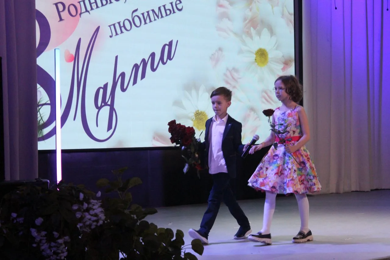 Родные, любимые! 🌷 В преддверии Международного женского дня в нашей школе состоялся праздничный конц