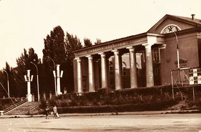 ДК Мир на Гвардейской