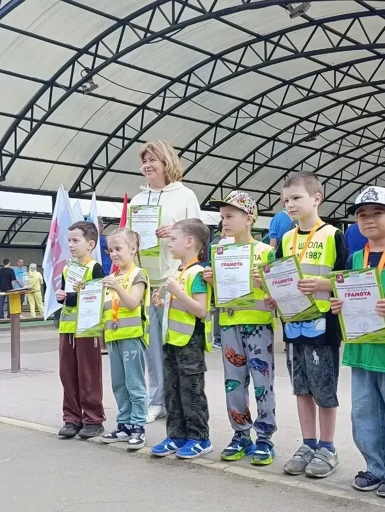 🏆 Городки для всех: наша школа взяла 4 первых места!  16 и 17 мая команда нашей школы приняла участи