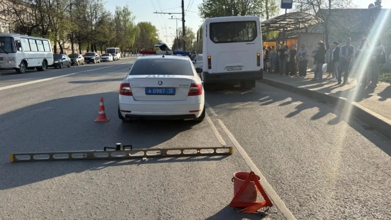 💥 В Йошкар-Оле юный велосипедист сбил пешехода и выехал на проезжую часть  В Госавтоинспекции раскры