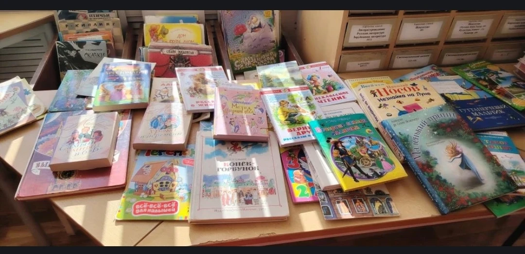 14 февраля — День книгодарения: в лицее «Сигма» прошла акция «Книгообмен» ❤️📚  Три дня дружного книг