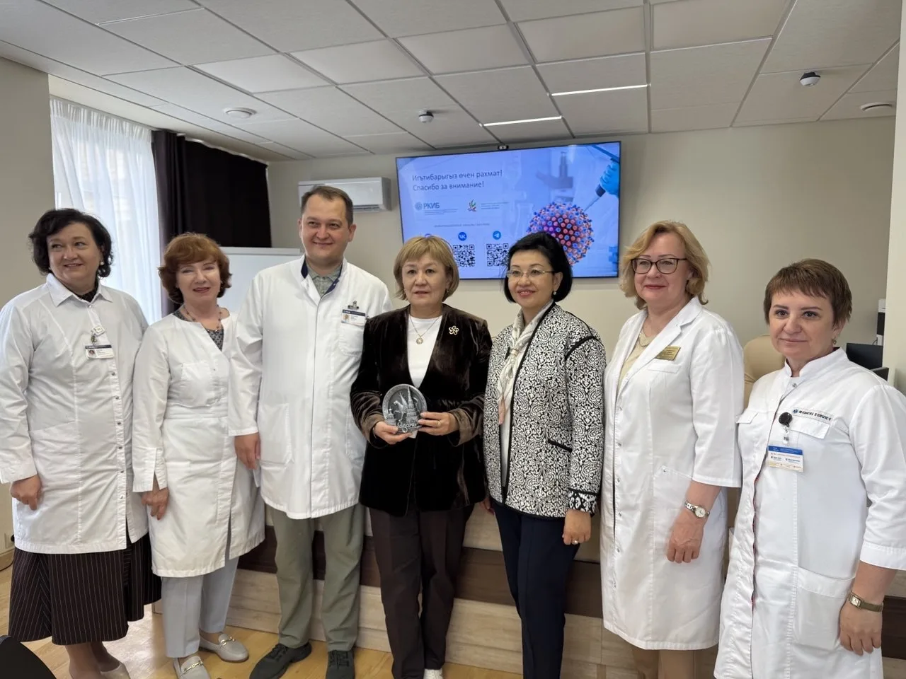 🏥 Накануне нашу больницу посетила делегация Карагандинского медицинского университета ...