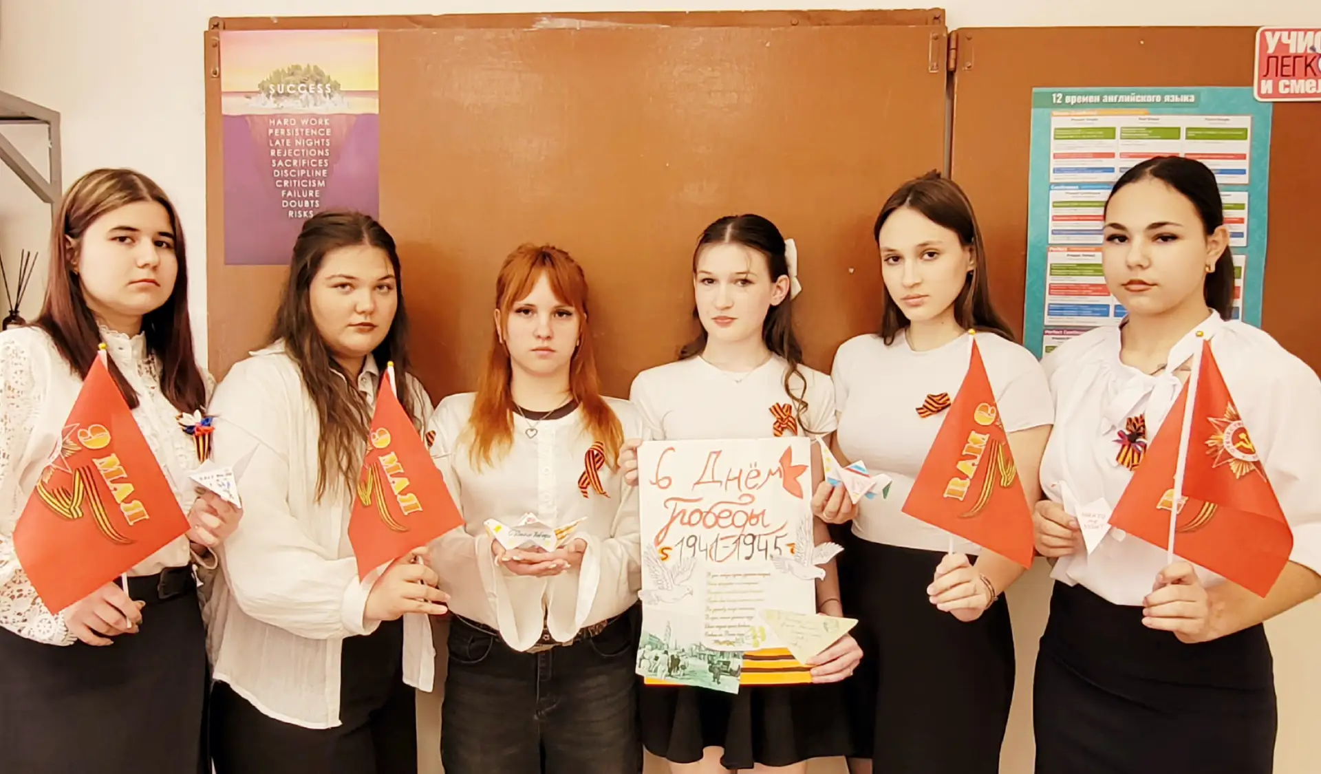 🕯 Каждый год 9 мая наши сердца сжимаются особенно сильно. Время неумолимо идёт вперёд, и тех, кто по