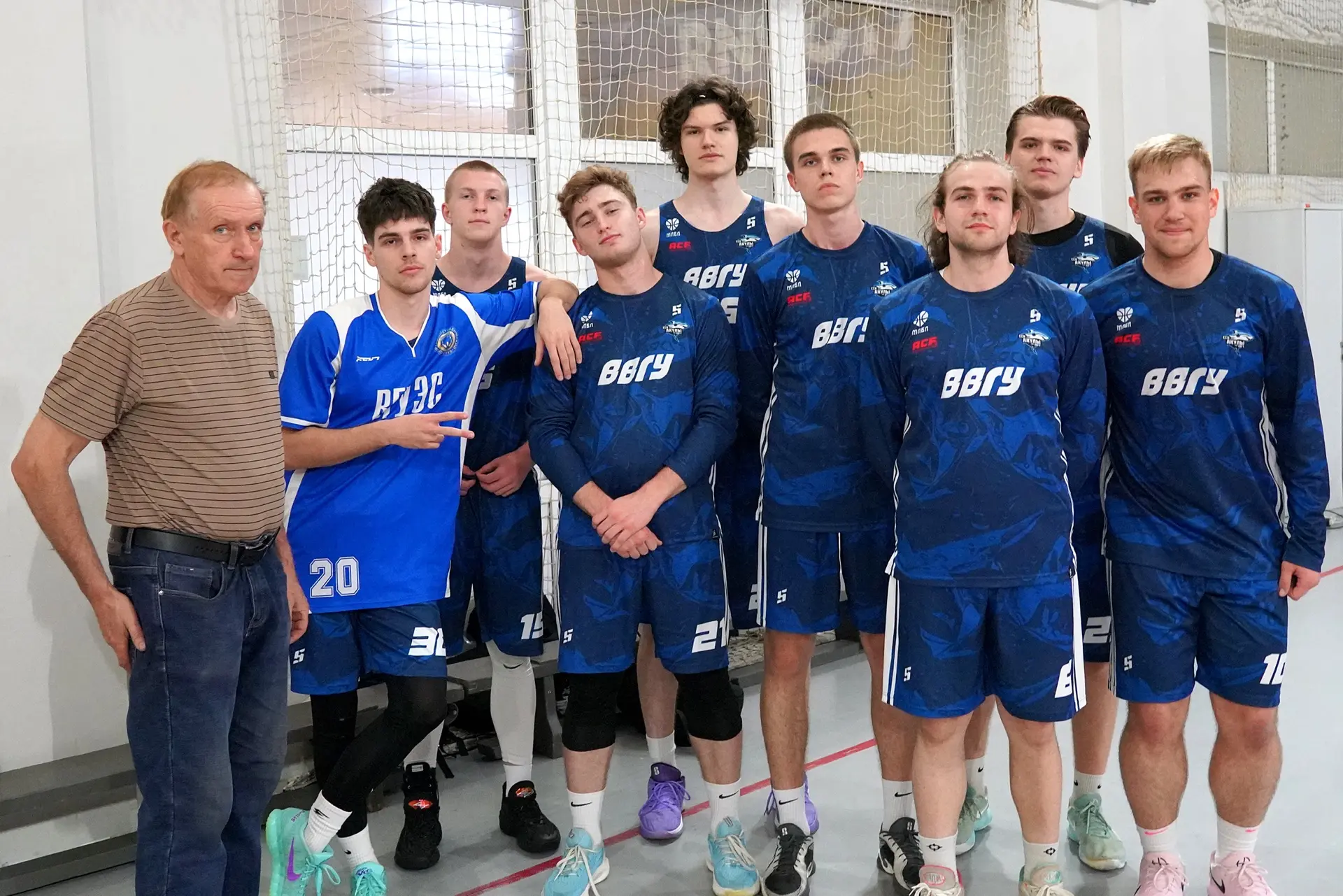 🏀 «Мяч объединяет» лучших спортсменов Приморья в ВВГУ

Две недели напряженной борьбы, 12 студенческ