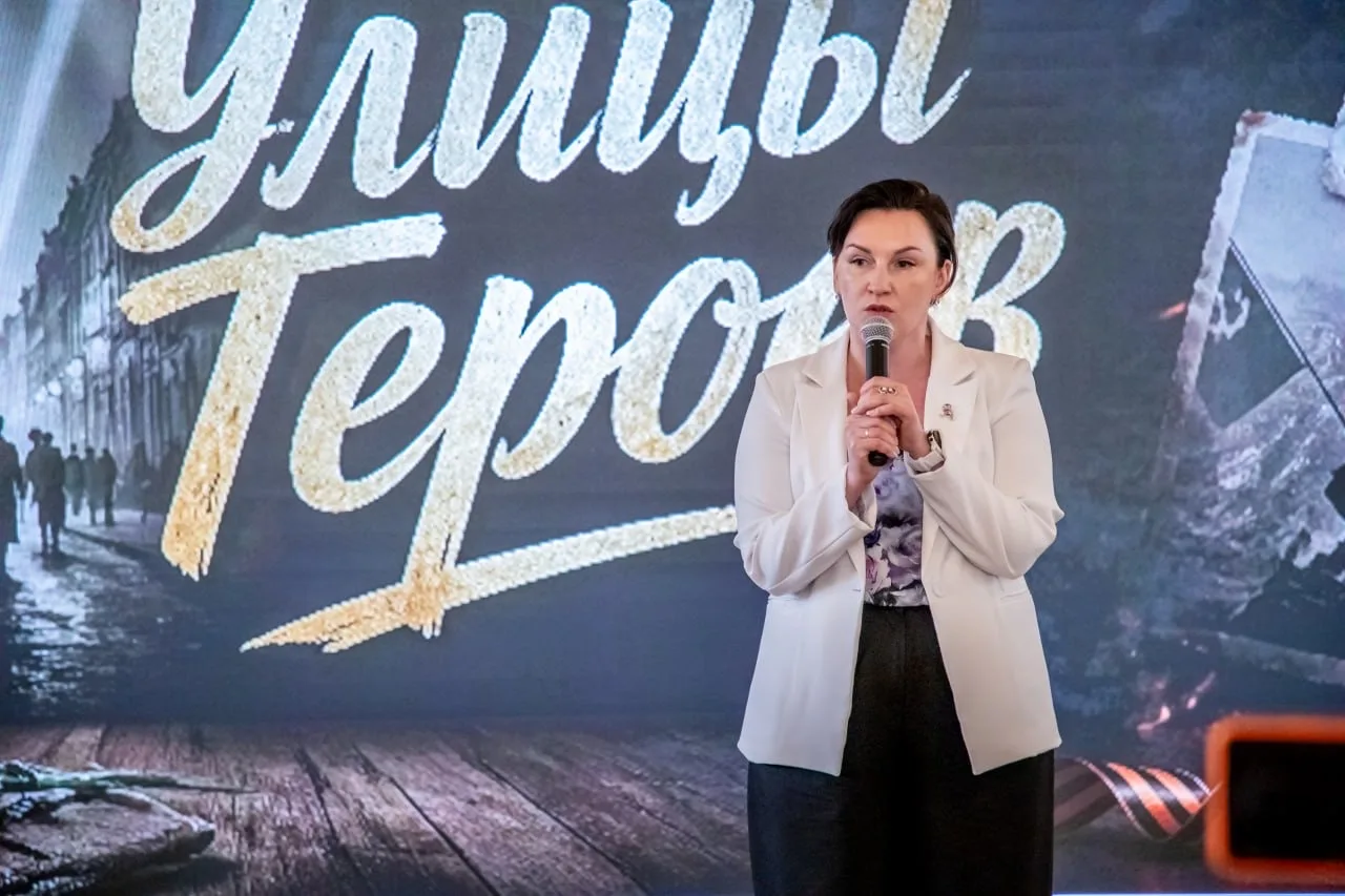 📖 «Улицы Героев»: на ВДНХ открылась выставка о защитниках Отечества  В канун 81-й годовщины Победы с