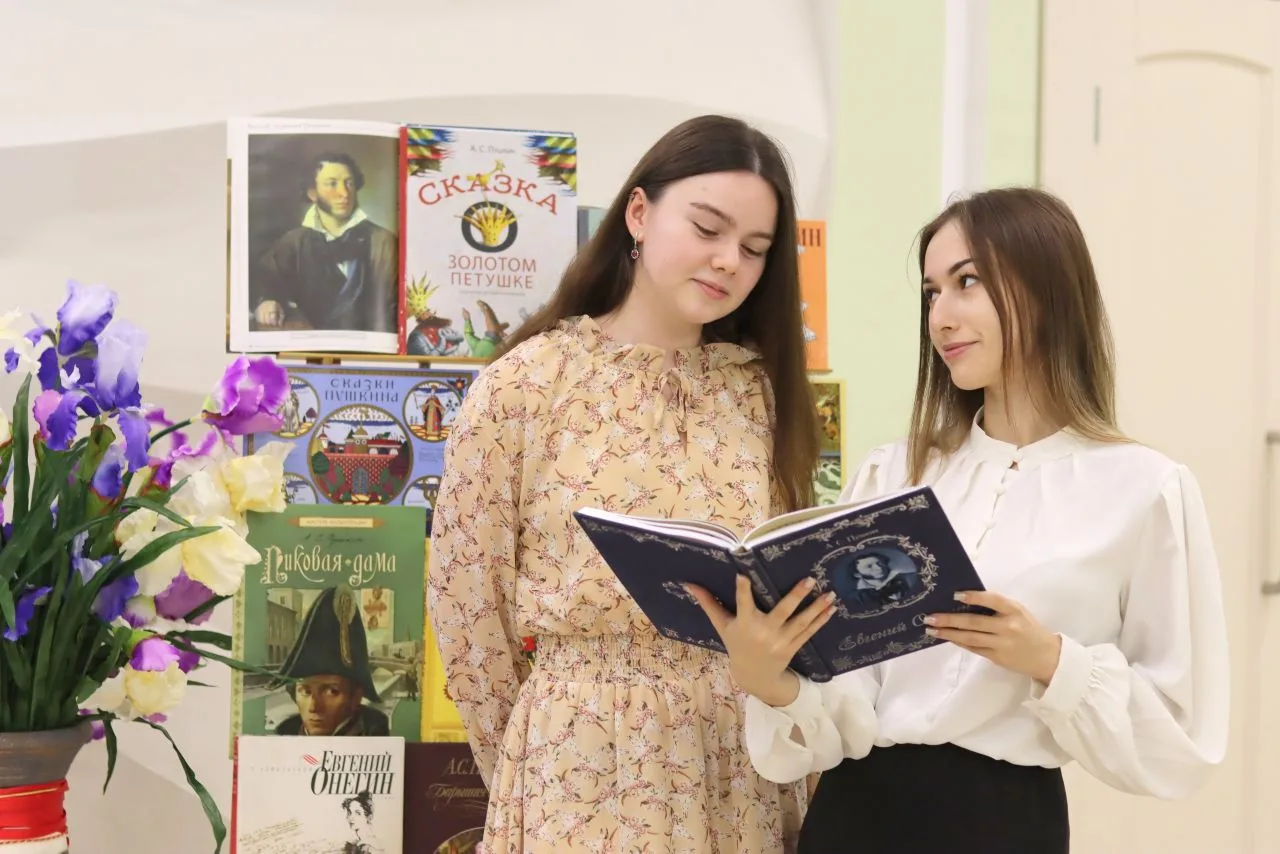 #ВыходиПогулять   Здесь крутой движ и классные выходные – для вдохновения на рабочую неделю.   ⛸️ 20