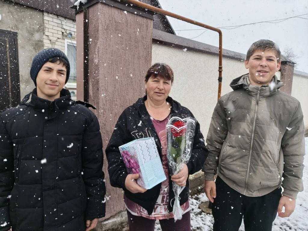 🌹В рамках акции «Цветы для мам Героев» администрация Эрсаконского сельского поселения,...