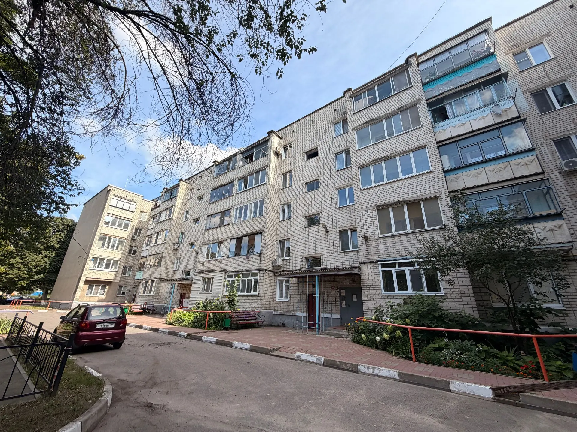 ❗️В доме на ул. Курской, 10 в Белгороде кровлю отремонтировали раньше срока — и всё благодаря активн