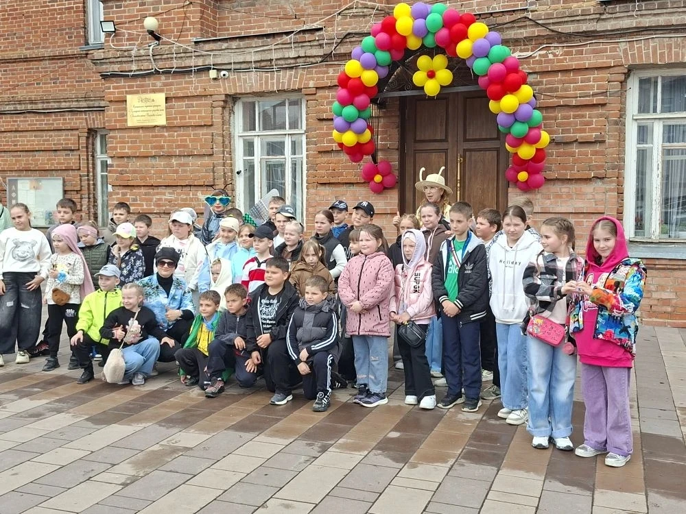 День защиты детей

Обучающиеся 4 "А" класса МОУ СОУ №1 г. Белинского Пензенской обл. им. В.Г. Белинс