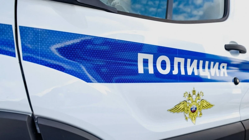 ❗ В Петербурге ищут хулигана, бросившего из окна бутылку на голову 17‑летней девушки